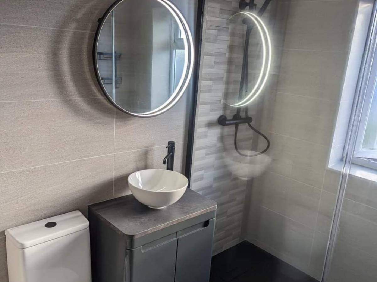 Bathroom and kitchen fitters in Warrington and Cheshire. Bathroom and kitchen fitters in Warrington and Cheshire.